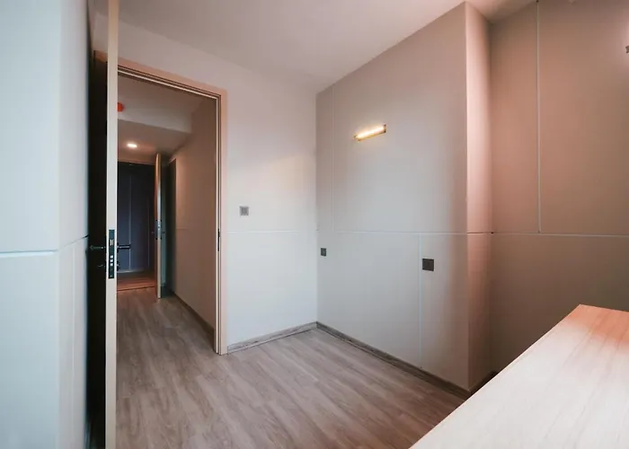 Hotel 56
