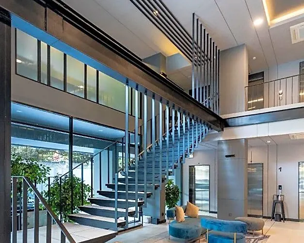 Hotel 56